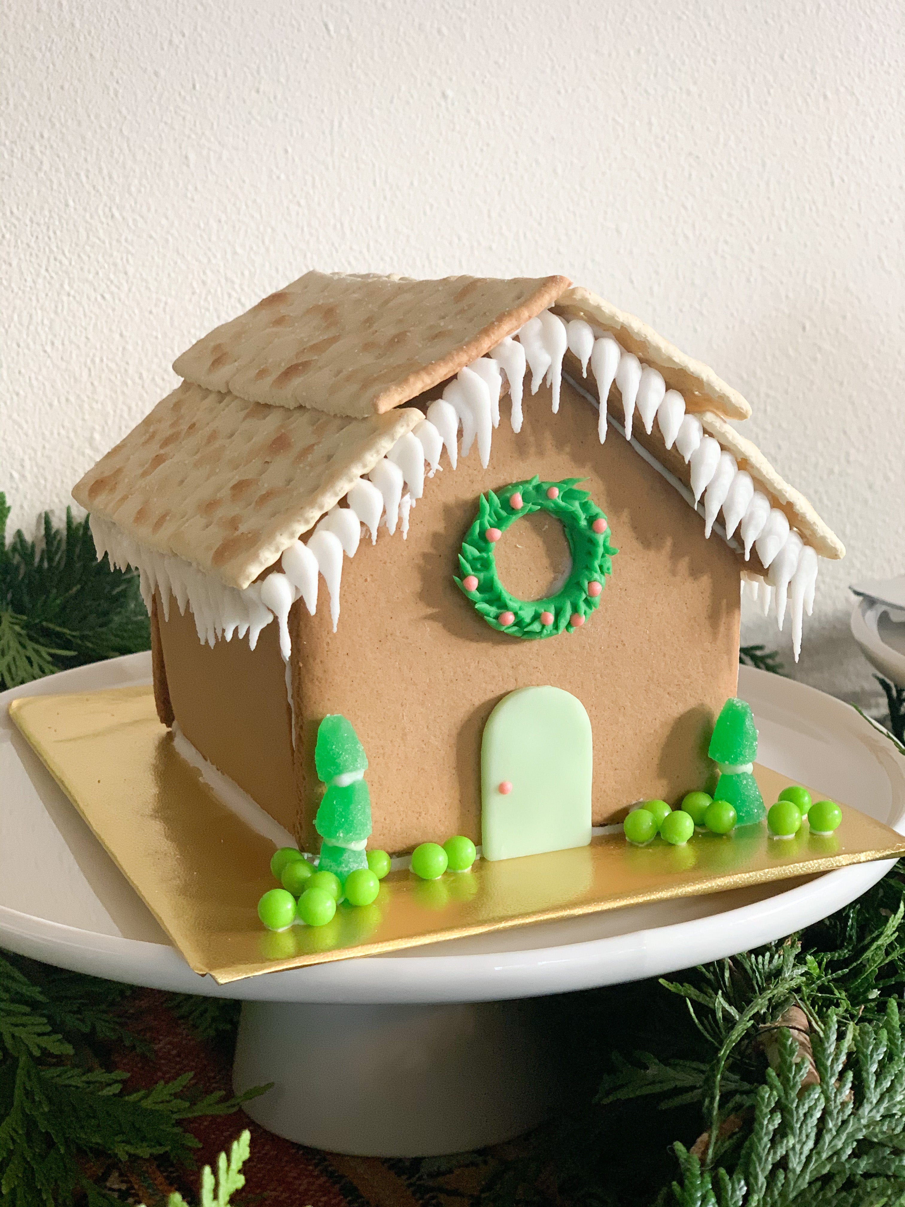 Wilton Gingerbread House Hack