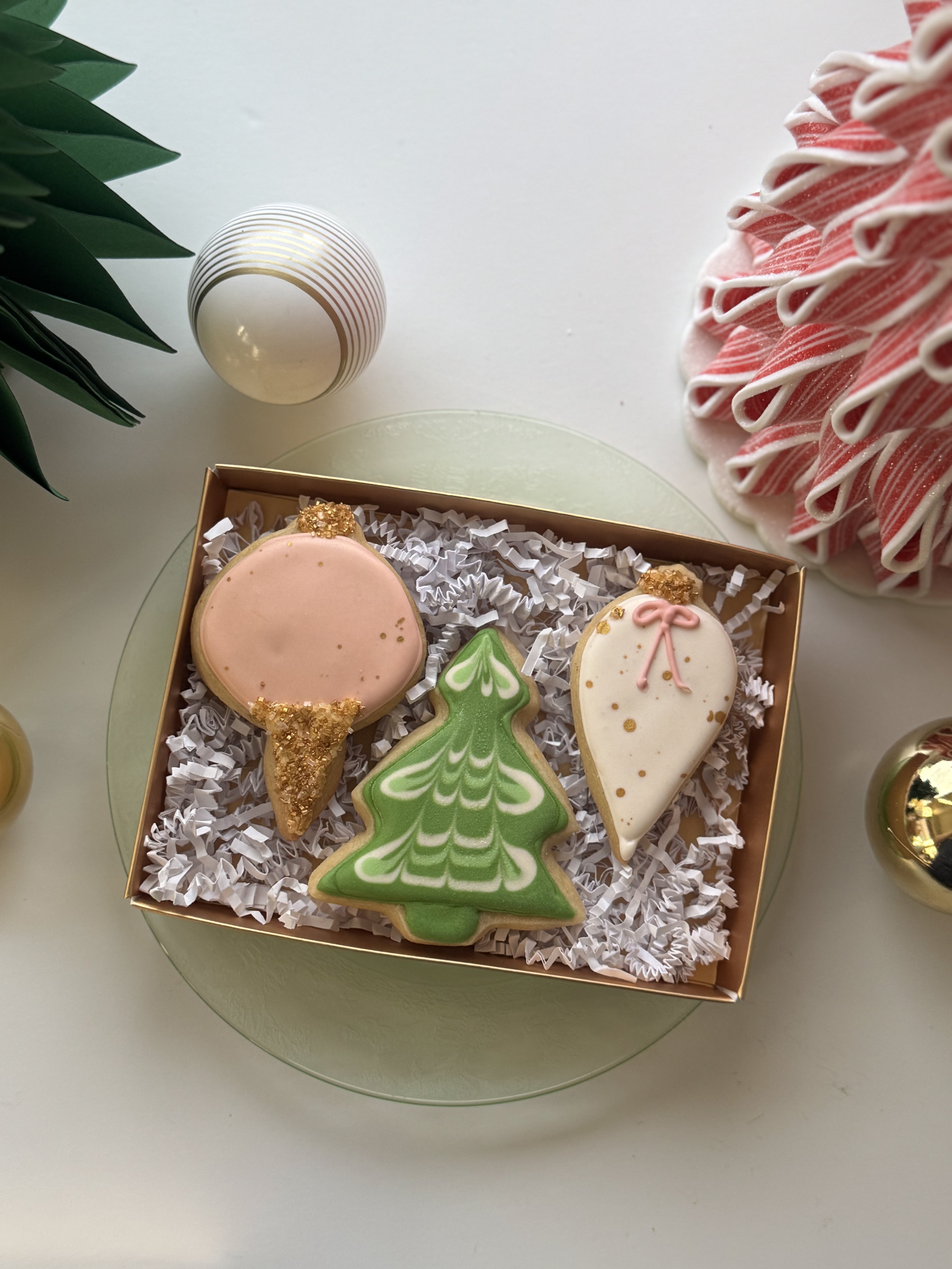Ornament Trio 24